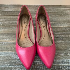 NIB Life Stride Pink Point-toe shoes 9.5